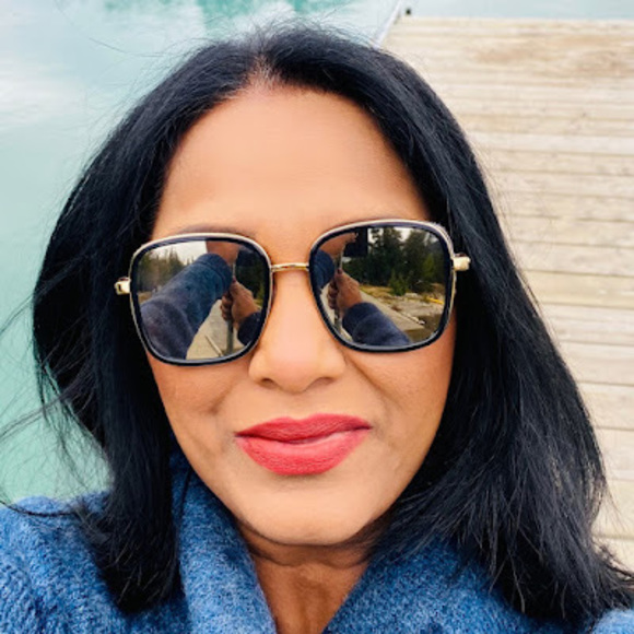 Meet your Posher, Amber - Picture 1 of 1